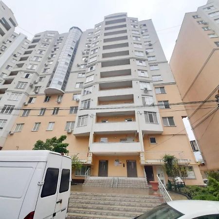 Bright Central Apartment Κισινάου Εξωτερικό φωτογραφία