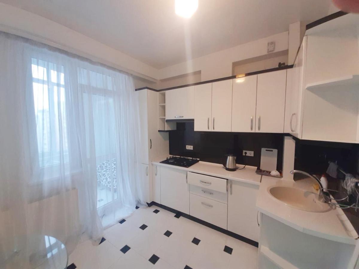 Bright Central Apartment Κισινάου Εξωτερικό φωτογραφία